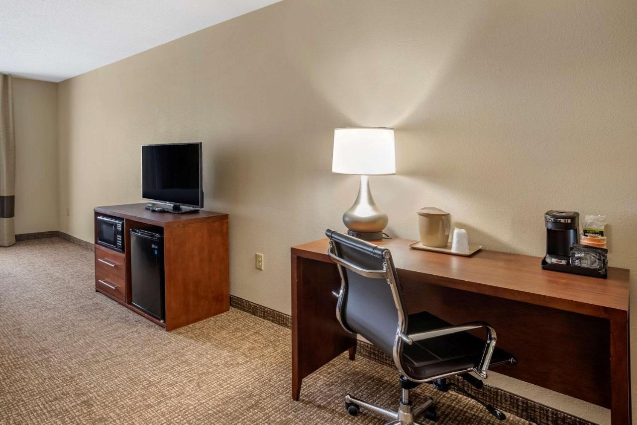 Comfort Inn & Suites Cambridge Eksteriør billede