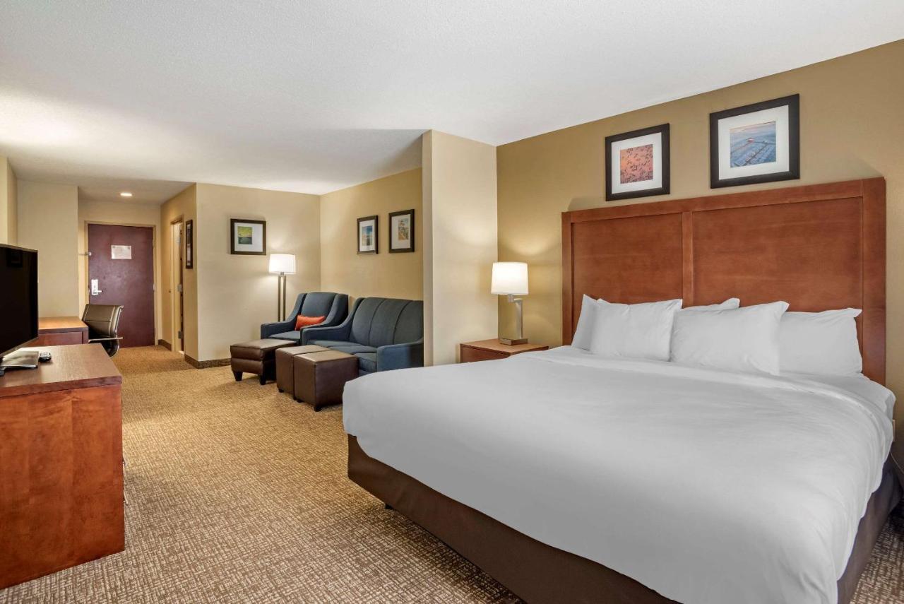 Comfort Inn & Suites Cambridge Eksteriør billede