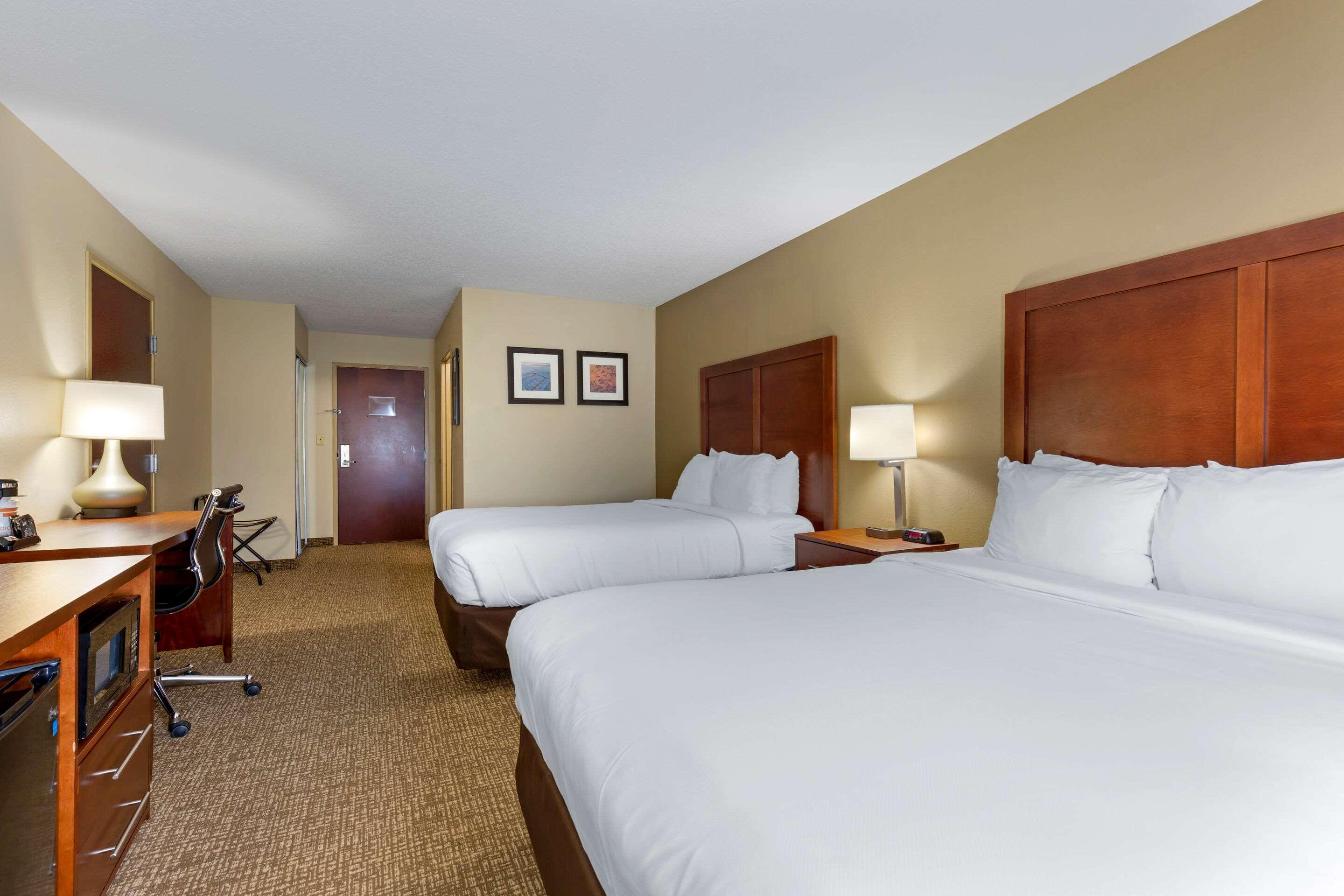 Comfort Inn & Suites Cambridge Eksteriør billede