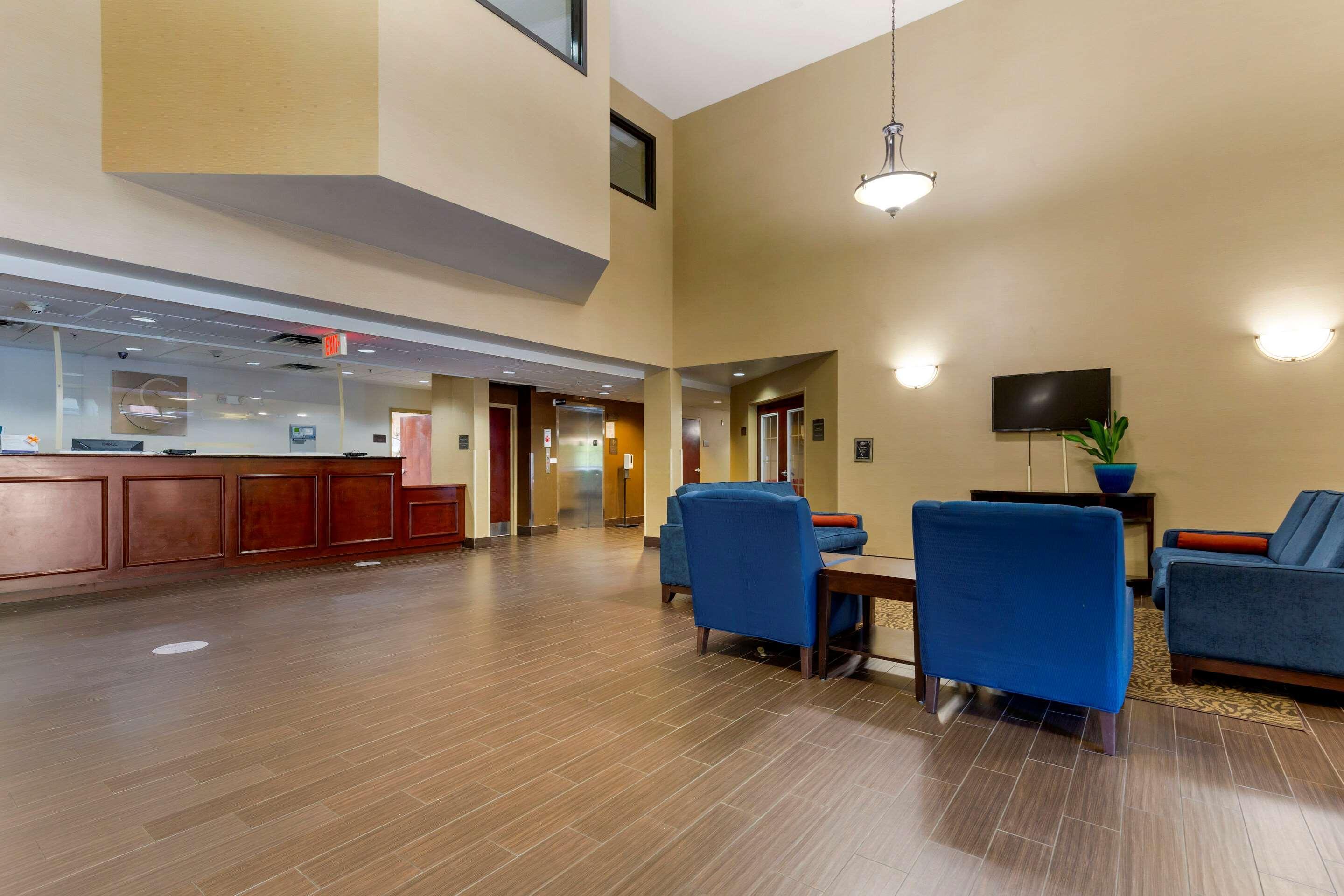 Comfort Inn & Suites Cambridge Eksteriør billede